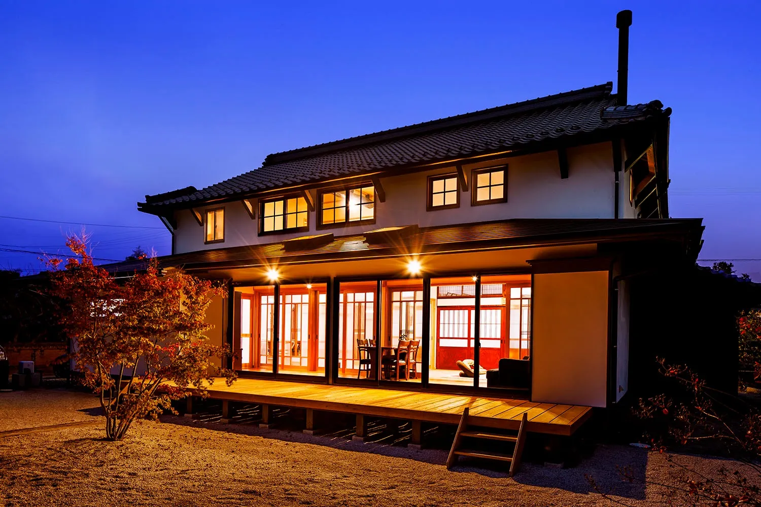 祖父の建てた家が見違えるような再生に驚きと感動です。<br>長く住みたい家になりました。<br>再生後