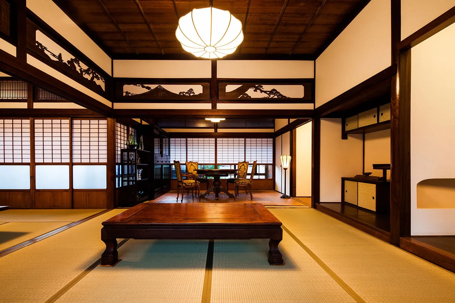 この広々とした開放感は日本家屋ならではです。