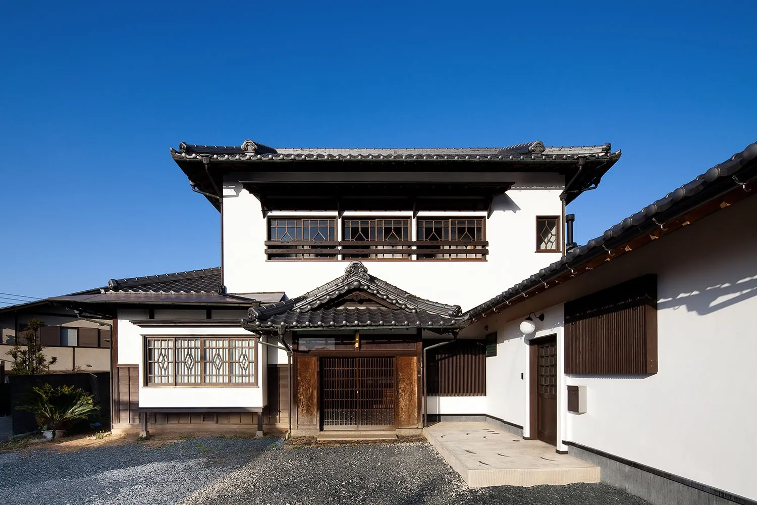 昭和の邸宅が、今蘇りました。<br>ほぼ建築当時に近い風情を漂わせています。